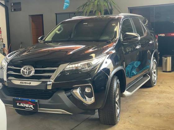 TOYOTA HILUX 2.7 SR 4X2 CD 16V FLEX 4P AUTOMÁTICO